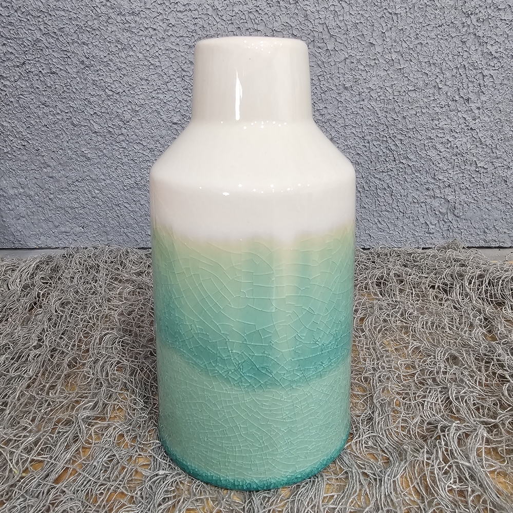 Ceramic vase